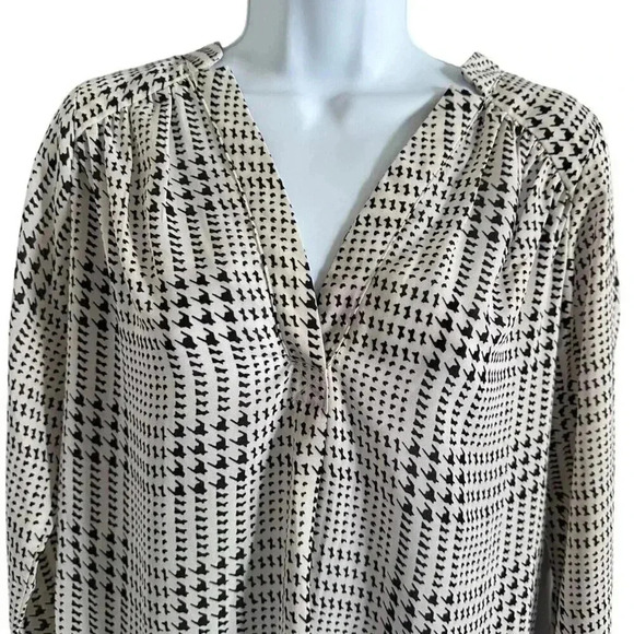 41 Hawthorn blouse women's top size Medium white and black longsleeve - Picture 4 of 13
